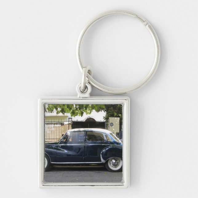 Porte-clés Vieille mais très bien entretenue voiture Audi. (Devant)