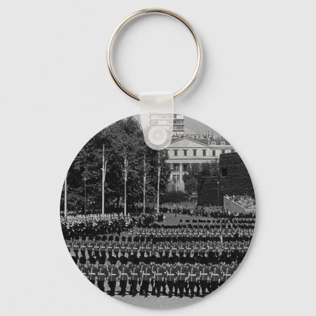 Porte-clés Vintage Angleterre Gardes défilant au ralenti (Recto)