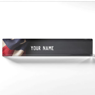 Porte-nom American Flag on a Chalkboard