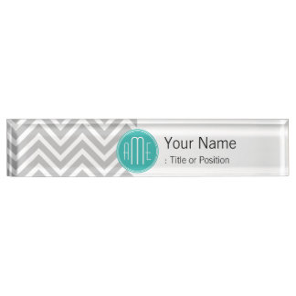 Porte-nom Élégant chevron gris moderne et monogramme menthe