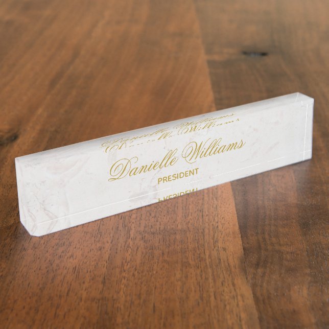 Porte-nom Élégante calligraphie dorée sur le Marbre blanc (Taille)