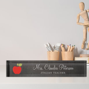 Porte-nom Enseignant de Blackboard et Red Apple School