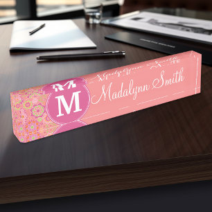 Porte-nom Motif floral de printemps coloré Monogramme person