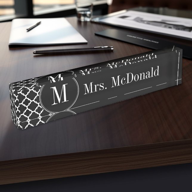Porte-nom Motif Quatrefoil noir et blanc Monogramme personna (Personalized Name Plate for the Office, School or Home)