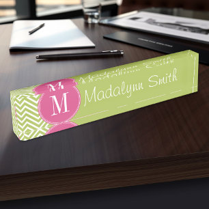 Porte-nom Motif rose et vert Chevron avec Monogramme