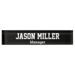 Porte-nom Noir simple avec lettres blanches