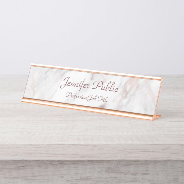 Porte-nom Pour Bureau Rose Gold Marble manuscrit Script moderne élégant (Devant)