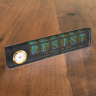 Porte-nom Résister