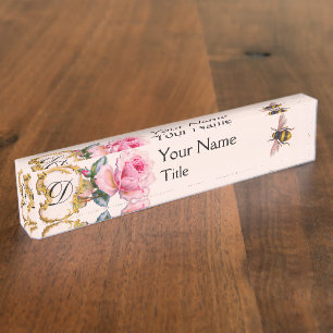 PORTE-NOM ROSE FLORAUX, DE ROSE ET MONOGRAMME ÉLÉGANTS