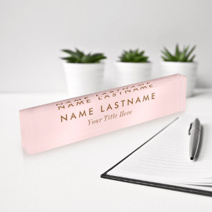 Porte-nom Simple Blush Rose moderne Lumière Élégante Titre F