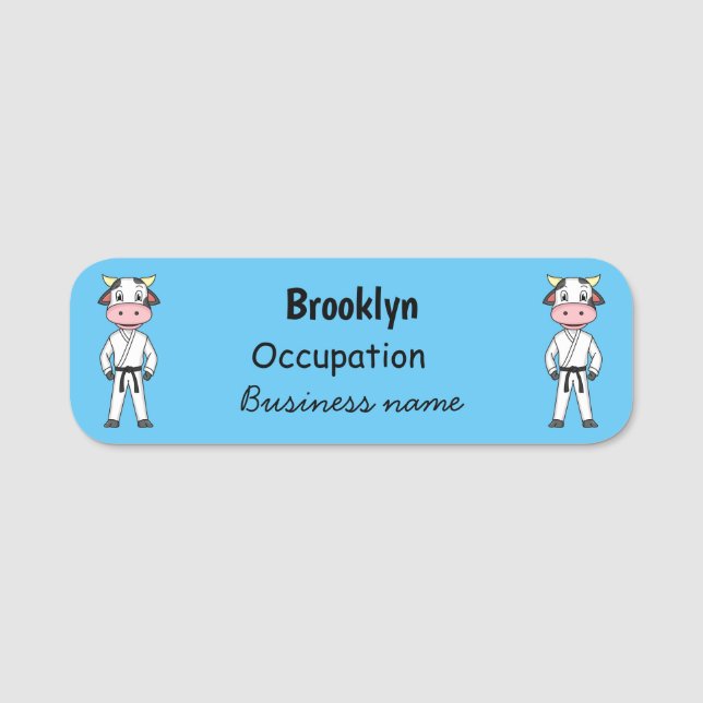 Porte-nom Vache mignonne en combinaison kung fu (Devant)