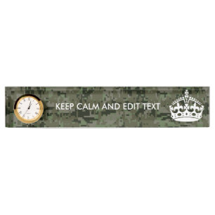 Porte-nom Votre propre texte Camo numérique Woodland Gardez