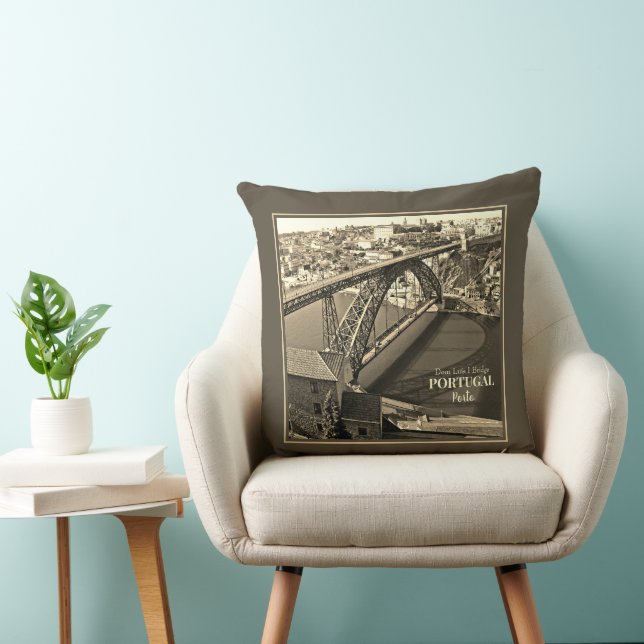 Porto bridge over Douro River, Portugal, sepia Throw Pillow (Chair)