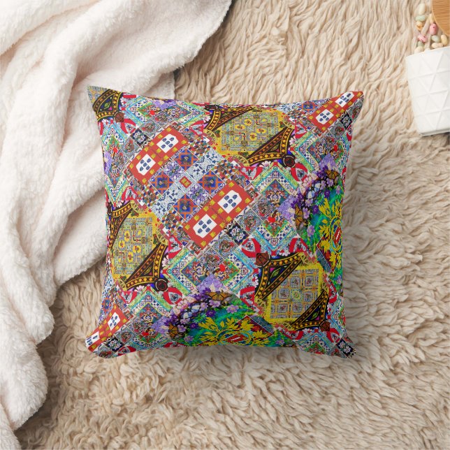 Portuguese designs throw pillow (Blanket)