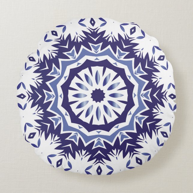 Portuguese ornamental azulejo ceramic. Minimal des Round Pillow (Front)