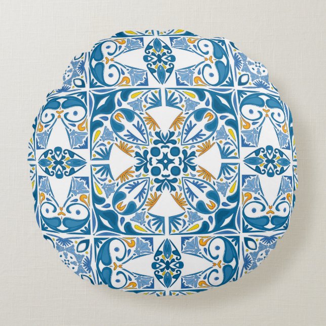Portuguese Tile Pattern Round Pillow (Front)