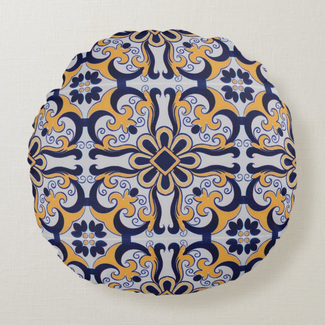 Portuguese tile pattern round pillow (Front)