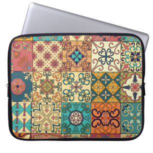 Portuguese tiles: Azulejo style seamless pattern. Laptop Sleeve