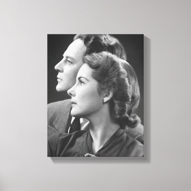 Posing Couple Canvas Print (Front)