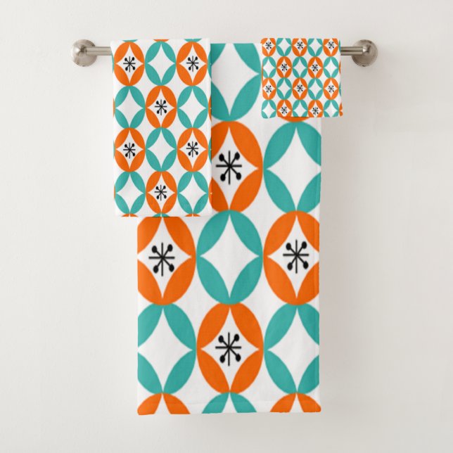 Positive and Negative Space  Bath Towel Set (Insitu)