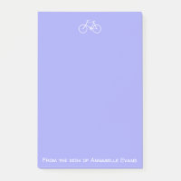 Bicyclette blanche sur la violette