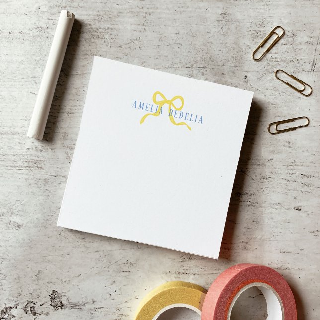 Post-it® Doux bleu cou jaune Personnalisé (Sweet Yellow Bow Blue Personalized Post-it Notes)