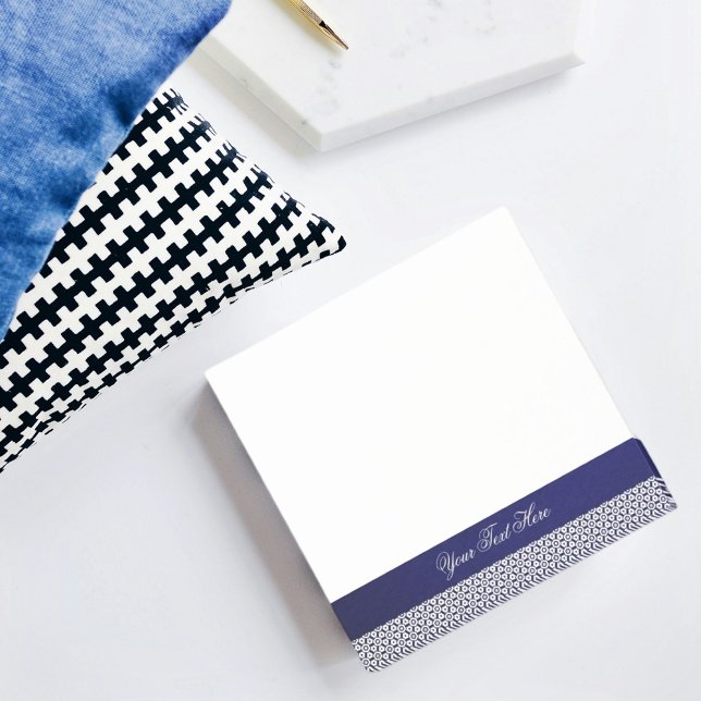Post-it® Elégant bleu marine blanc ornemental personnalisé (Minimalist midnight blue design for script named post-it notes)