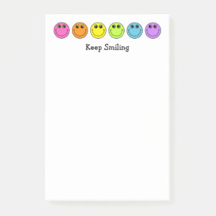Post-it® Emoji coloré fait face continuent le sourire