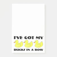 J'ai mes canards dans une rangée en caoutchouc Duc