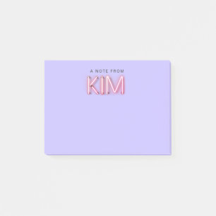 Post-it® Kim nom dans les lumières de néon brillants