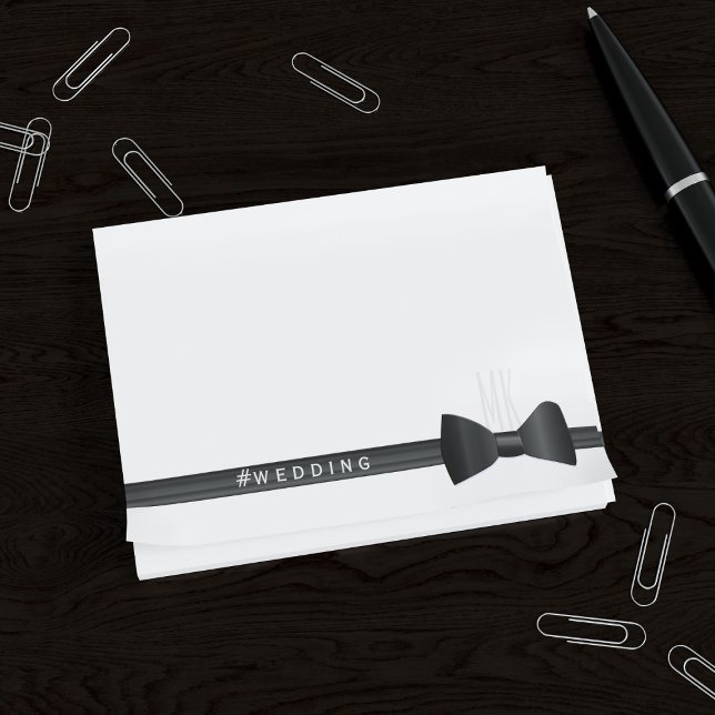 Post-it® Parti de mariage Favor Bow Cravate Monogramme Publ (Add your initials and wedding hashtag to these post it notes. Makes a useful gift for your groomsmen)