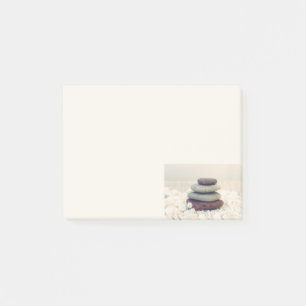 Post-it® Stones empilées Méditative Cairn