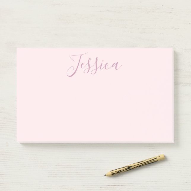 Post-it® Votre texte | Élégant Script & Soft Blush Rose (Sur un bureau)