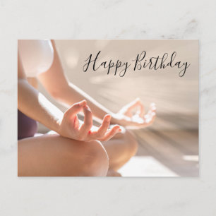 Postale Carte d'anniversaire de méditation de yoga du doig