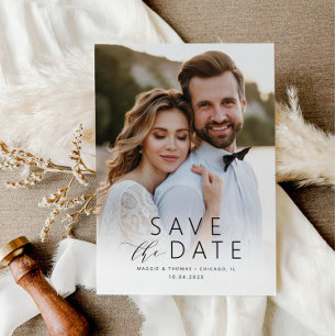 Postale la typographie d'amour enregistrer la date carte p