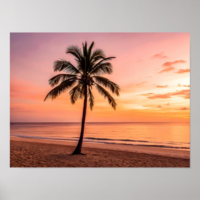 Poster A palm tree stands alone on the beach at sunset (Devant)