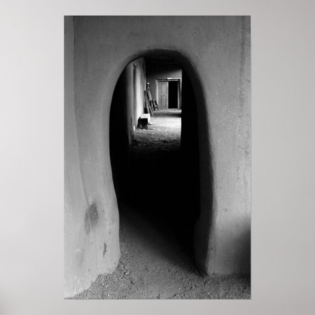 Poster Adobe Doorway Architecture Photographie noir et bl (Devant)