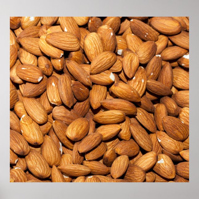 Poster Amandes grillées en gros plan : vue délicieuse. (Devant)