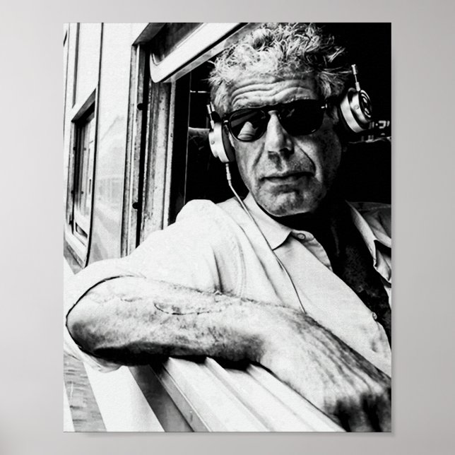 Poster Anthony Bourdain avec casque 1 (Devant)