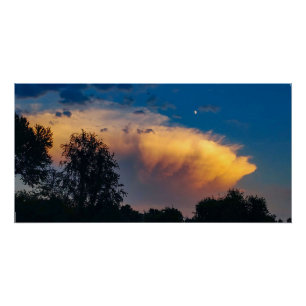 Poster Anvil Storm Nuage et la lune montante.