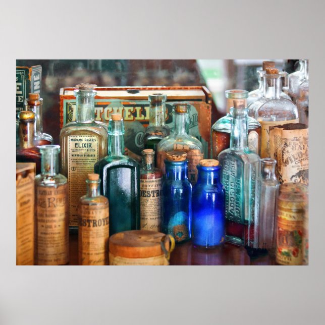 Poster Apothécaire - Des remèdes pour les besoins (Devant)