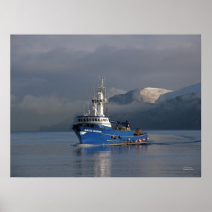 Poster Arctic Mariner, Crab Boat in Dutch Harbor, Alaska