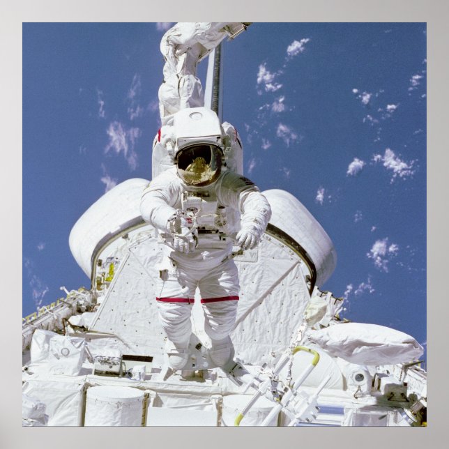 Poster Astronaut relié au système de manipulateur à dista (Devant)