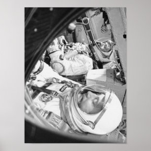 Poster Astronautes assis à l'intérieur de Gemini 3
