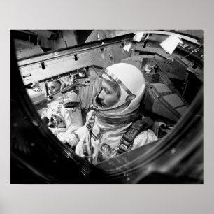 Poster Astronautes assis à l'intérieur de Gemini 4