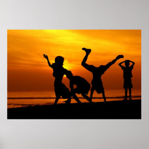 Poster Avoir l'amusement au coucher du soleil