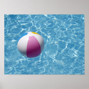 Poster Ballon de plage dans la piscine