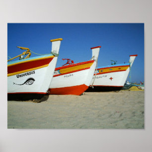 Poster Bateaux de pêche dynamiques sur la plage de l'Alga