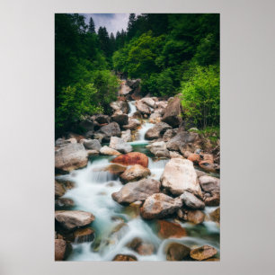 Poster Belle rivière en cascade au printemps