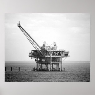 Poster Black & White Industrial Rig in the Gulf 16x20 